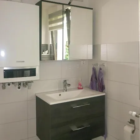 Waldgrundstueck P Ferienhaus *